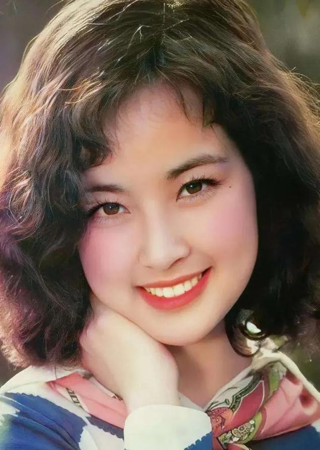 刘晓庆简历个人资料刘晓庆的个人资料简介插图2