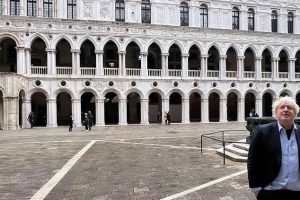 鲍里斯约翰逊鲍里斯·约翰逊群体免疫